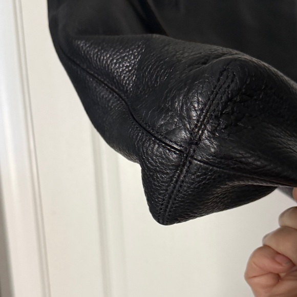 Kate Spade Large Pebbled Black Leather Tote - Picture 8 of 13